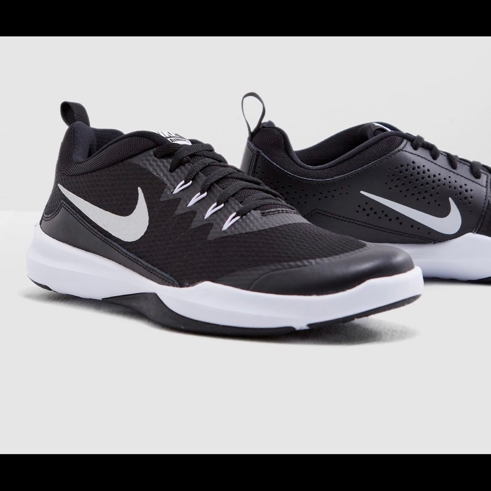 Men’s Nike Legend Trainer size 11